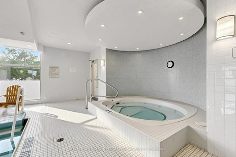 Photo 34 at 2325 - 230 Queens Quay W, Waterfront Communities C1, Toronto