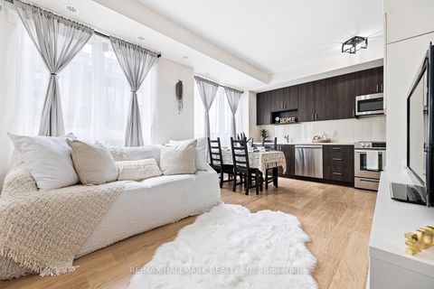 Photo 11 at 306 - 1120 Briar Hill Avenue, Glen Park, Toronto