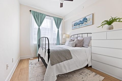 Photo 14 at 306 - 1120 Briar Hill Avenue, Glen Park, Toronto