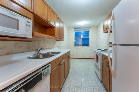 Photo 3 at 1812 - 205 Hilda Avenue, Newtonbrook West, Toronto