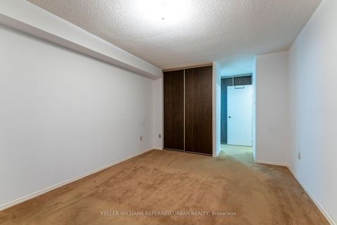 Photo 5 at 1812 - 205 Hilda Avenue, Newtonbrook West, Toronto