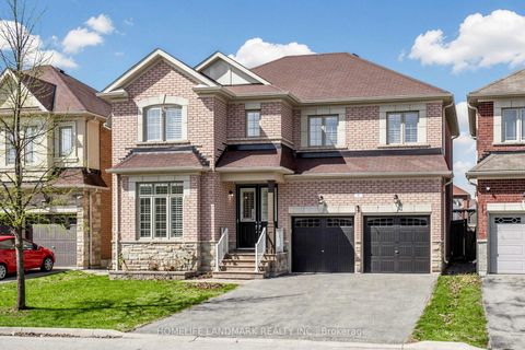 Photo 1 at 4 Merton Street, Oak Ridges, Richmond Hill