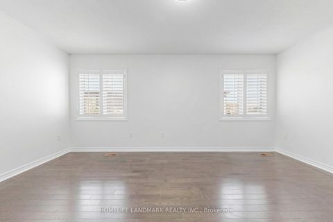 Photo 13 at 4 Merton Street, Oak Ridges, Richmond Hill