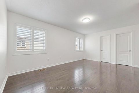 Photo 14 at 4 Merton Street, Oak Ridges, Richmond Hill