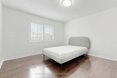 Photo 17 at 4 Merton Street, Oak Ridges, Richmond Hill