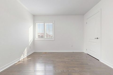 Photo 24 at 4 Merton Street, Oak Ridges, Richmond Hill