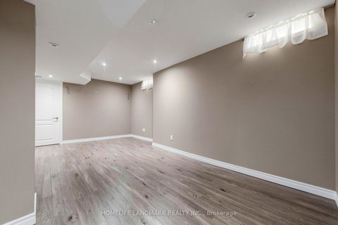 Photo 25 at 4 Merton Street, Oak Ridges, Richmond Hill