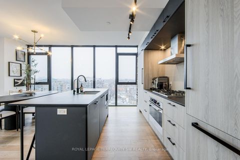 Photo 4 at 901 - 41 Dovercourt Road, Niagara, Toronto