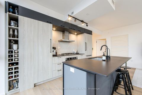 Photo 5 at 901 - 41 Dovercourt Road, Niagara, Toronto