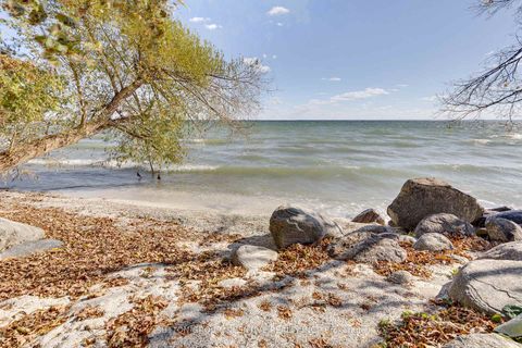 Photo 3 at 131 Minnetonka Road, Rural Innisfil, Innisfil