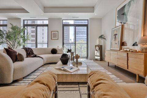 Photo 1 at 404 - 10 Prince Arthur Avenue, Annex, Toronto
