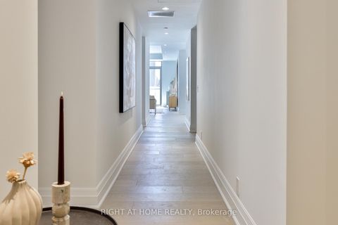 Photo 16 at 404 - 10 Prince Arthur Avenue, Annex, Toronto