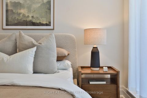 Photo 31 at 404 - 10 Prince Arthur Avenue, Annex, Toronto