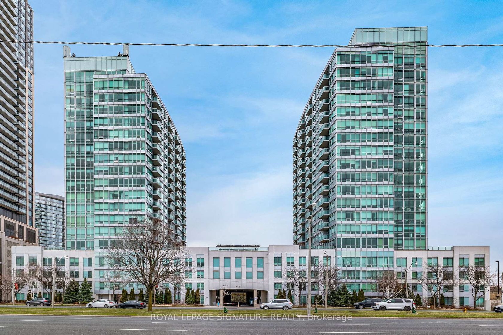 LPH6 - 1910 Lake Shore Boulevard W, South Parkdale, Toronto by Loree Meneguzzi Real Estate LPH6 - 1910 Lake Shore Boulevard W, South Parkdale, Toronto