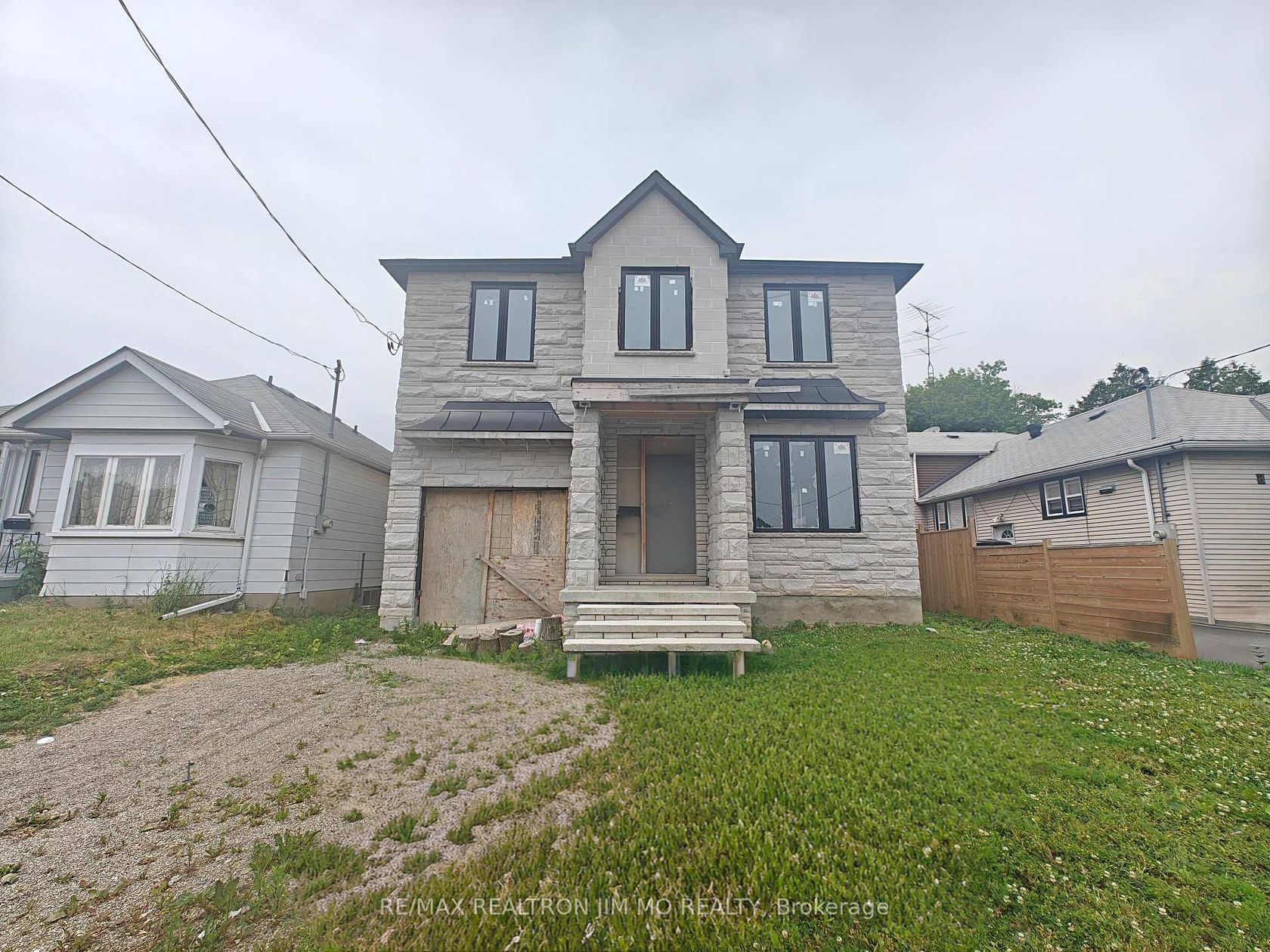 6 Cotton Avenue, Birchmount, Toronto 