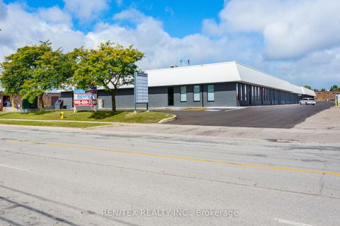 Photo 3 at 11-14 & 18-21 - 582 Rivermede Road, Concord, Vaughan