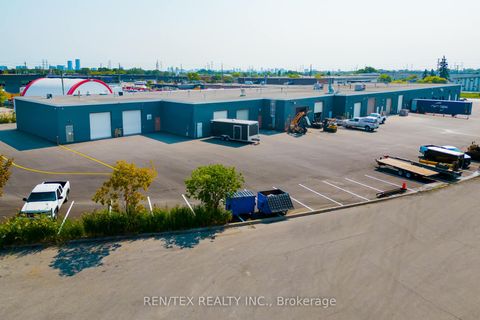 Photo 4 at 11-14 & 18-21 - 582 Rivermede Road, Concord, Vaughan