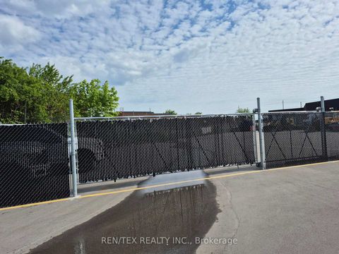 Photo 10 at 11-14 & 18-21 - 582 Rivermede Road, Concord, Vaughan