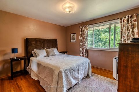 Photo 4 at 250 Sunnybrae Avenue, Stroud, Innisfil
