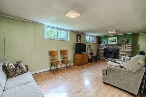 Photo 8 at 250 Sunnybrae Avenue, Stroud, Innisfil