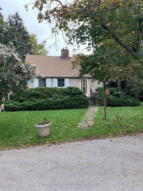 Photo 1 at 21 Faircroft Boulevard, Cliffcrest, Toronto