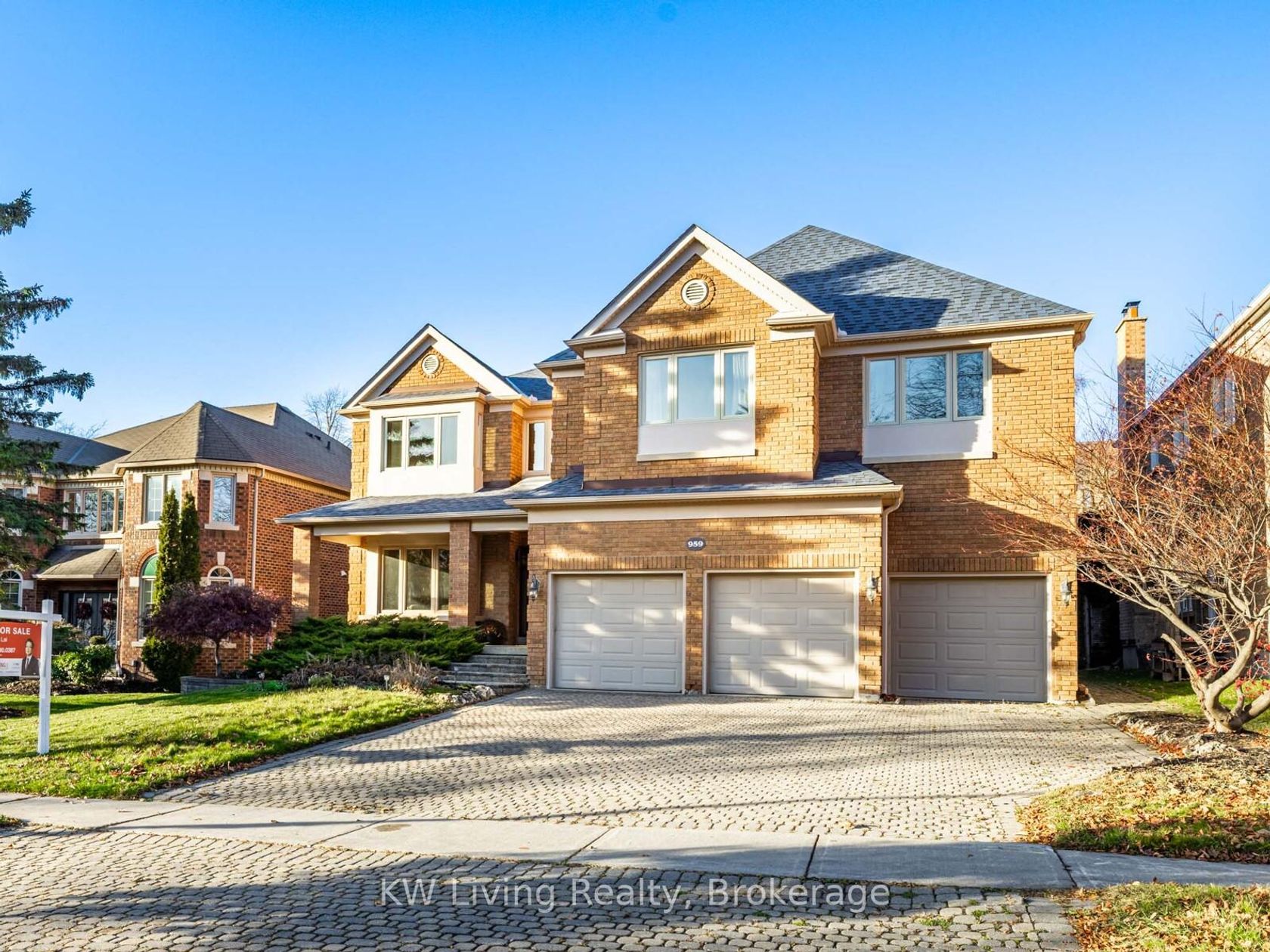 959 Lockwood Circle, Wyndham, Newmarket photo number 2