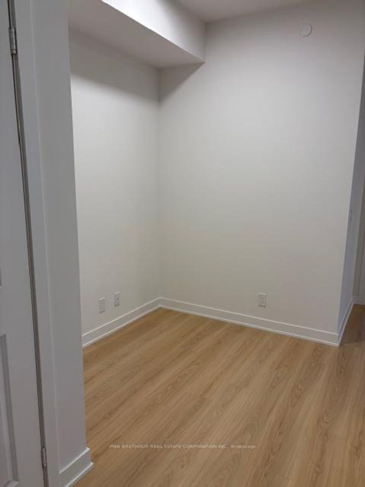 Photo 3 at 416 - 30 Upper Mall Way, Brownridge, Vaughan