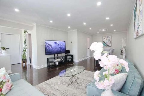 Photo 7 at 7292 Sills Road, Malton, Mississauga