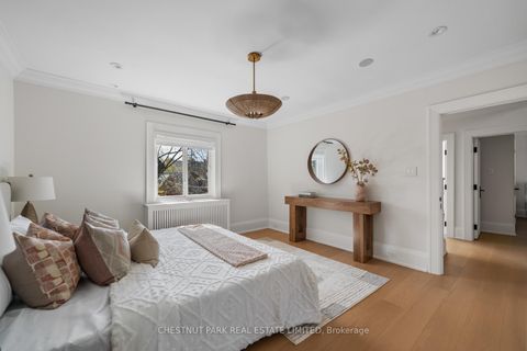 Photo 24 at 35 Weybourne Crescent, Lawrence Park South, Toronto