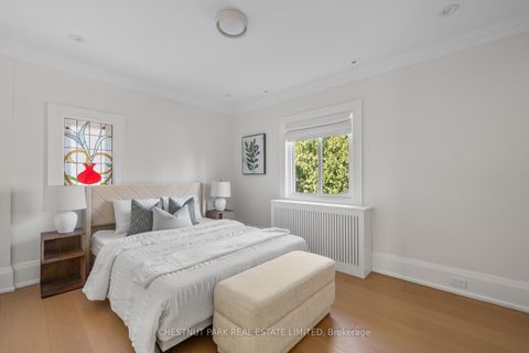 Photo 29 at 35 Weybourne Crescent, Lawrence Park South, Toronto