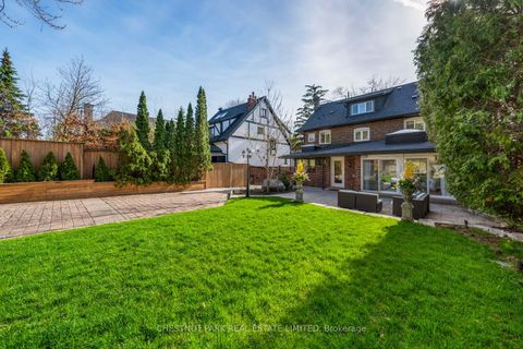 Photo 43 at 35 Weybourne Crescent, Lawrence Park South, Toronto