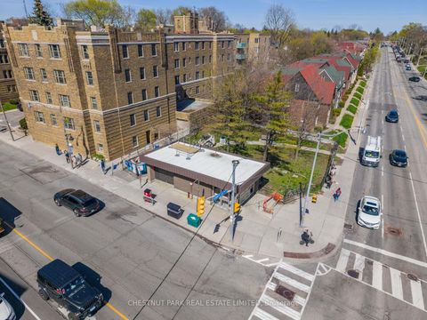 Photo 47 at 35 Weybourne Crescent, Lawrence Park South, Toronto