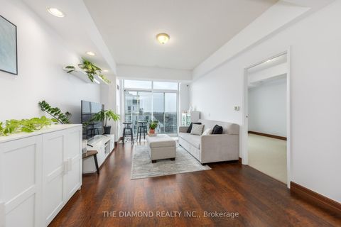 Photo 7 at PH 5 - 15 Maplewood Avenue, Cedarvale, Toronto