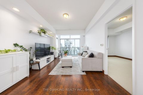 Photo 8 at PH 5 - 15 Maplewood Avenue, Cedarvale, Toronto