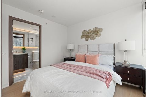 Photo 15 at 2015 - 17 Bathurst Street, Waterfront Communities C1, Toronto