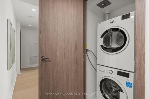 Photo 19 at 2015 - 17 Bathurst Street, Waterfront Communities C1, Toronto