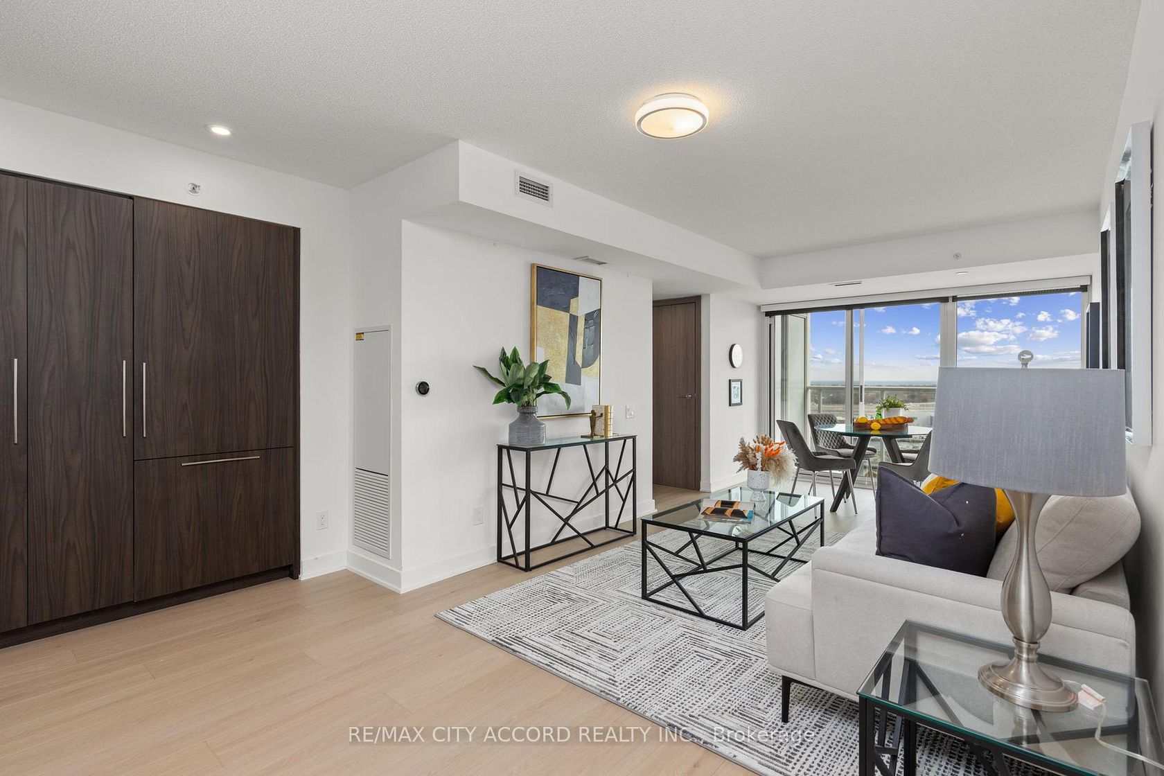 2015 - 17 Bathurst Street, Waterfront Communities C1, Toronto 