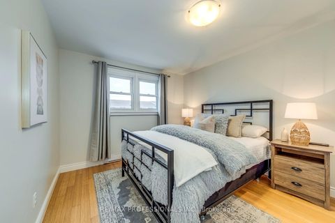 Photo 24 at 18 - 17 Centennial Park Road, West Deane, Toronto