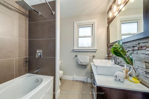 Photo 31 at 18 - 17 Centennial Park Road, West Deane, Toronto