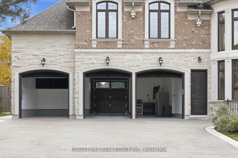 Photo 2 at 39 Patricia Drive E, King City, King