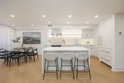 Photo 4 at 115 - 349 St Clair Avenue W, Casa Loma, Toronto