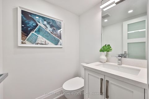 Photo 9 at 115 - 349 St Clair Avenue W, Casa Loma, Toronto