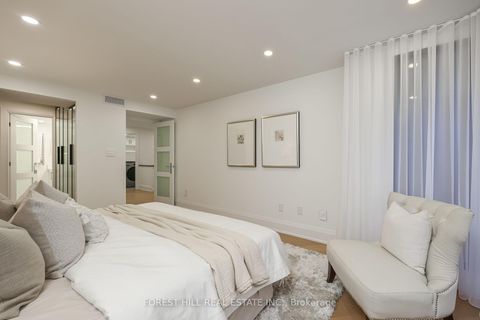 Photo 11 at 115 - 349 St Clair Avenue W, Casa Loma, Toronto