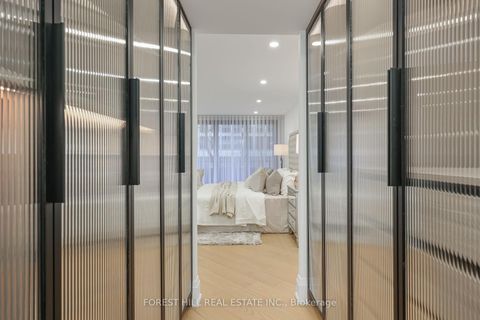 Photo 13 at 115 - 349 St Clair Avenue W, Casa Loma, Toronto