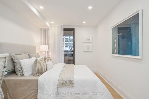 Photo 16 at 115 - 349 St Clair Avenue W, Casa Loma, Toronto