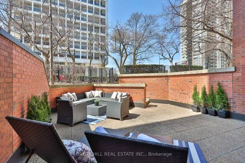 Photo 25 at 115 - 349 St Clair Avenue W, Casa Loma, Toronto