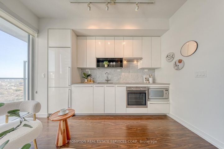 Photo 5 at 2507 - 115 McMahon Drive, Bayview Village, Toronto