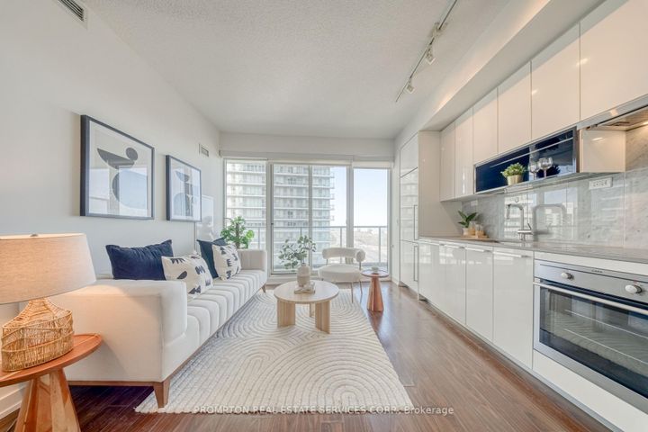 Photo 9 at 2507 - 115 McMahon Drive, Bayview Village, Toronto