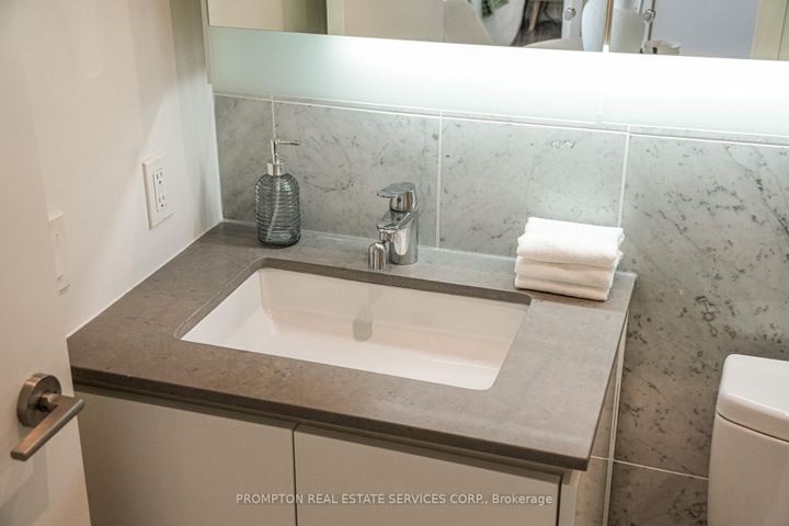 Photo 21 at 2507 - 115 McMahon Drive, Bayview Village, Toronto