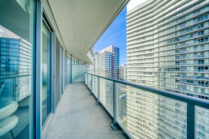Photo 24 at 2507 - 115 McMahon Drive, Bayview Village, Toronto
